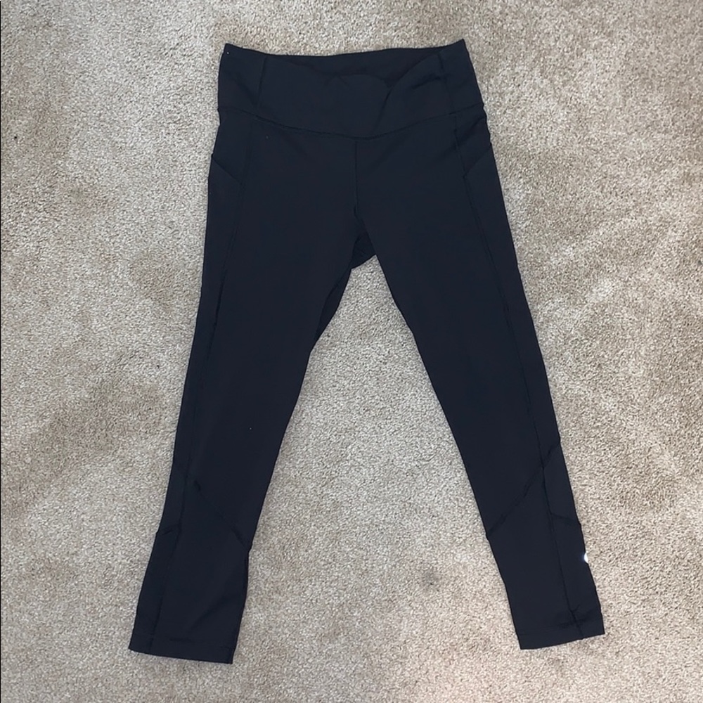 LIKE NEW Fast and Free Lululemon Leggings
